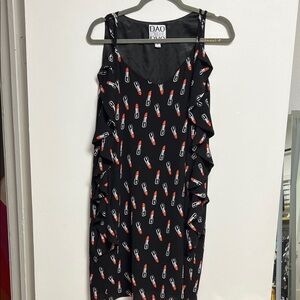 Chloe Dao Black Lipstick Print Ruffle Sides Mini Sheath Dress S/M